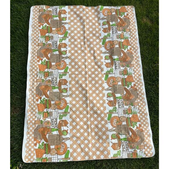 1970s Picnic Basket Food Themed Tablecloth Lattice Print BBQ Recipe Vinyl 70x50 - Picture 3 of 4